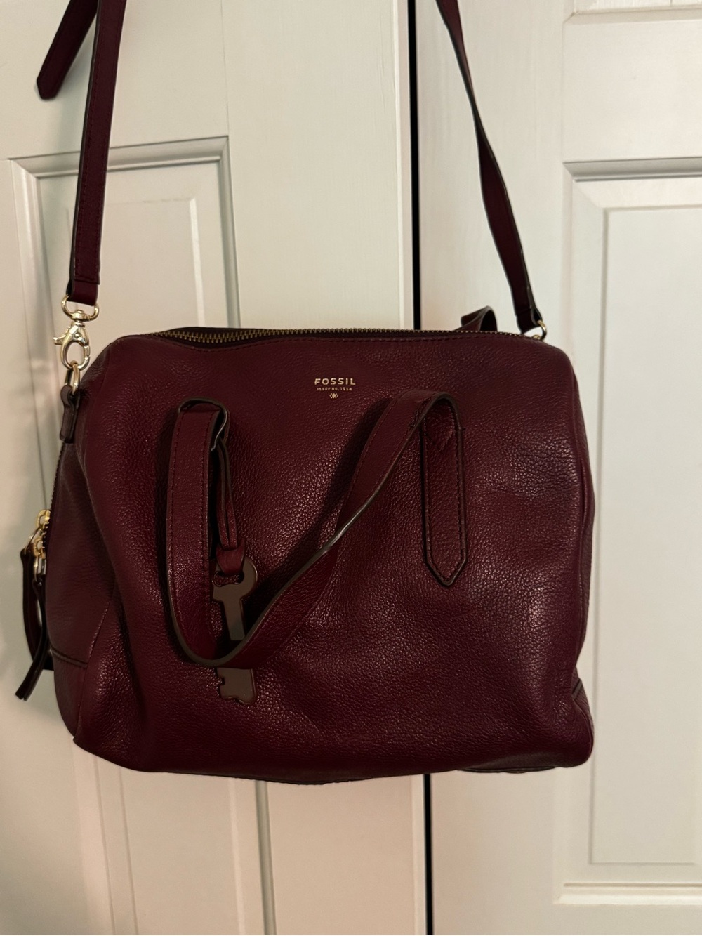Fossil Deep Burgundy Leather Tote Satchel - Picture 3 of 10